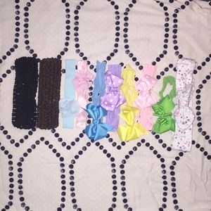 Bundle of 10 infant headbands.
